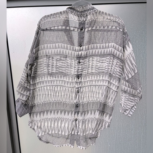 Lumière | Sheer Blouse - Picture 4 of 4